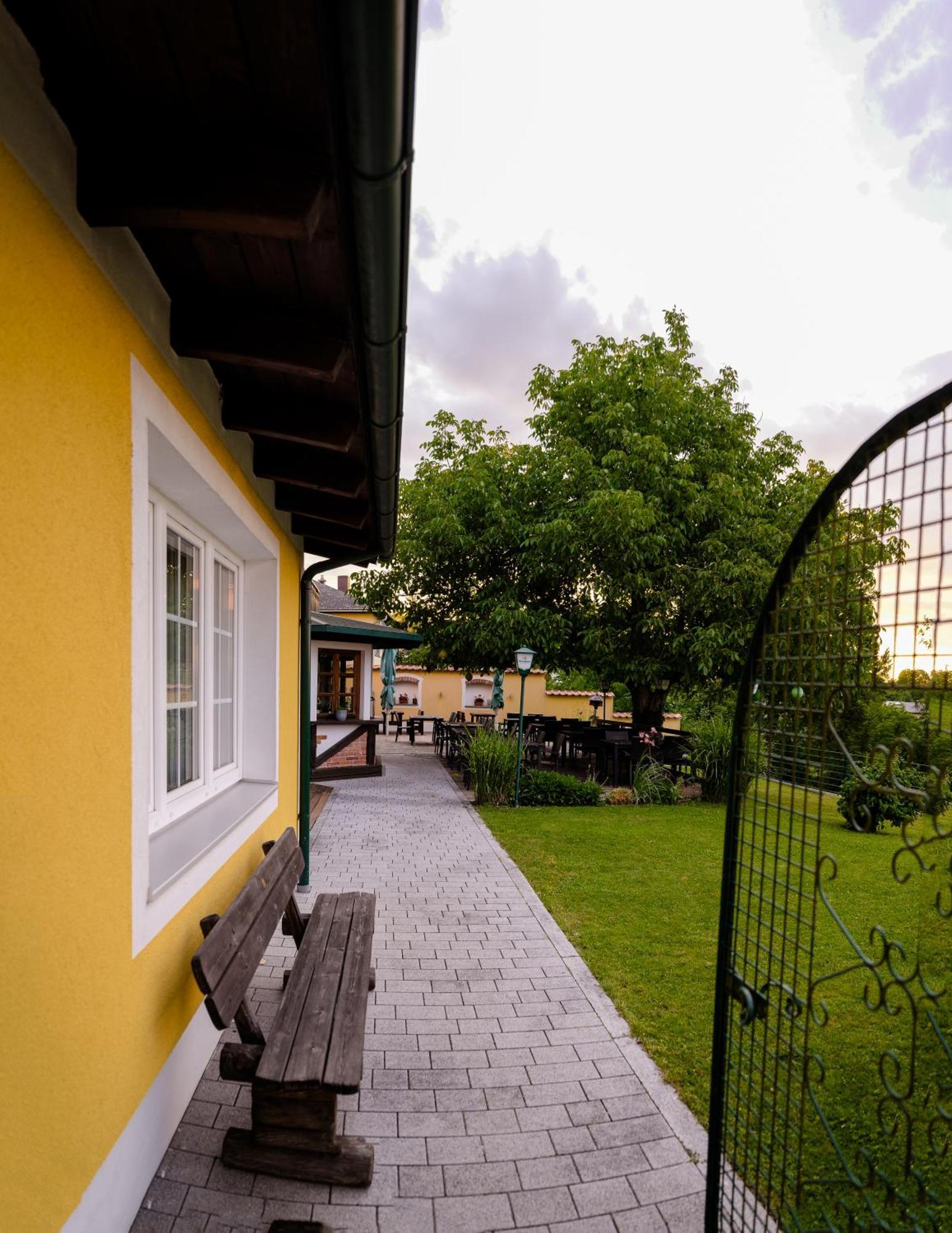 Pension Baumgartner-Berghof Obernberg am Inn Εξωτερικό φωτογραφία